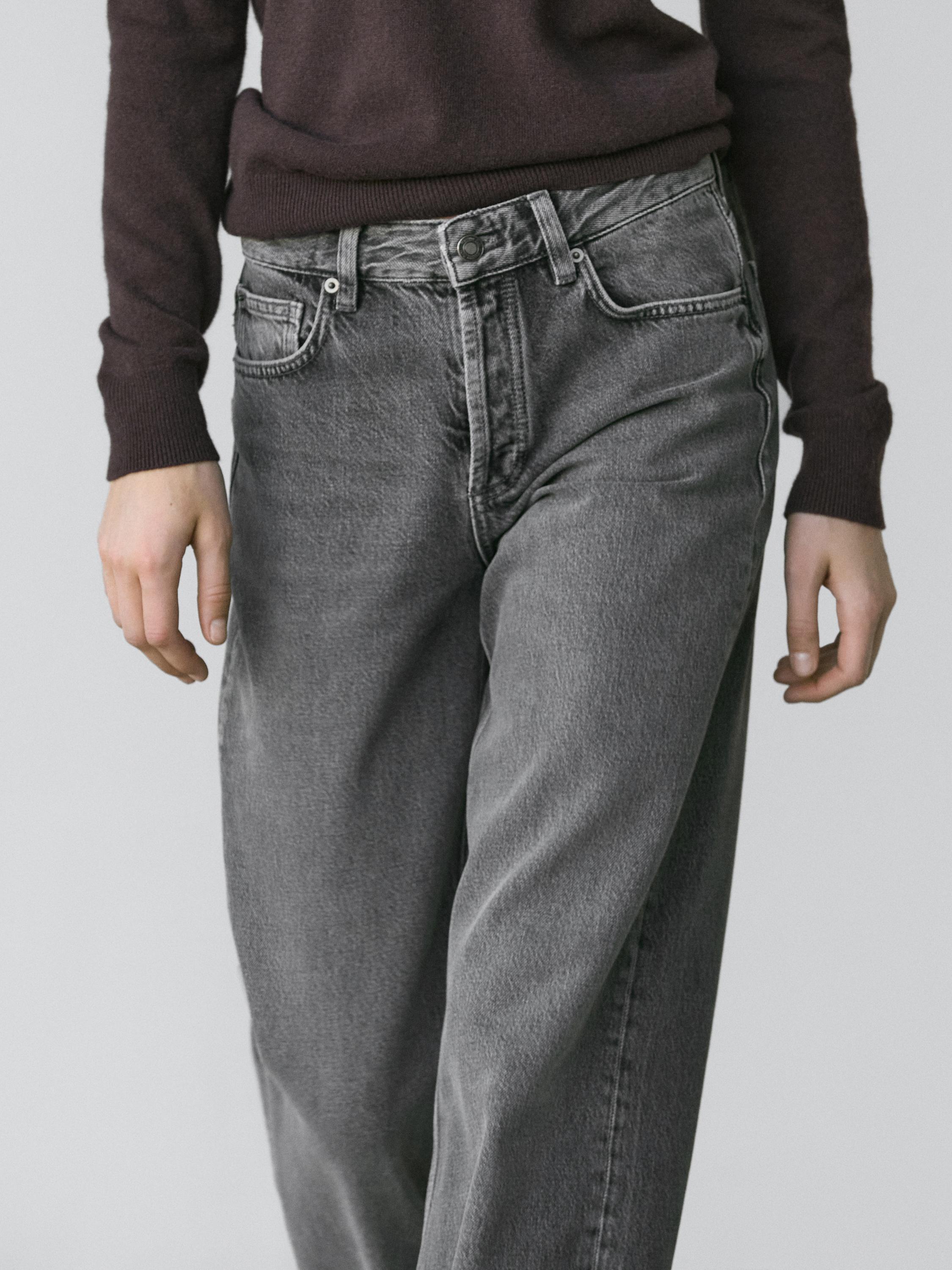 Mid-rise wide-leg jeans